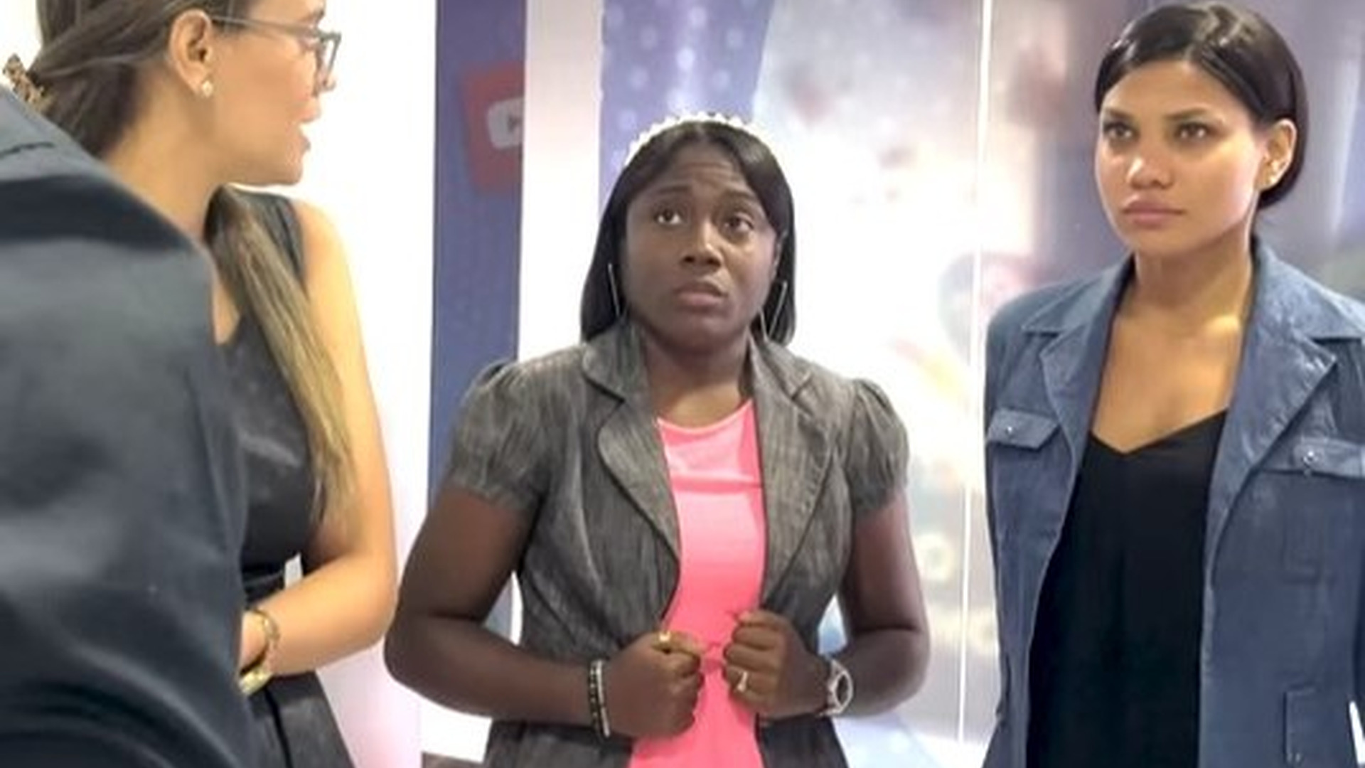 H0001011 Hizo un Escándalo para que Despidieran su Compañ part2