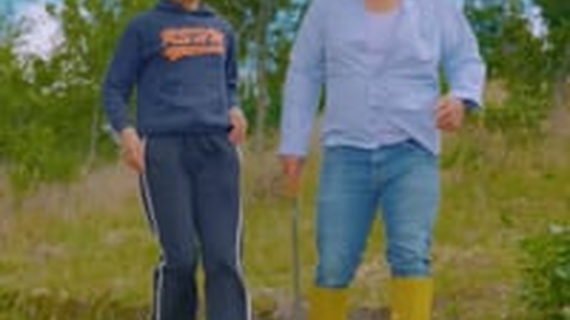 H0001031_Niña escondió su madre bajo tierra para proteger_part2