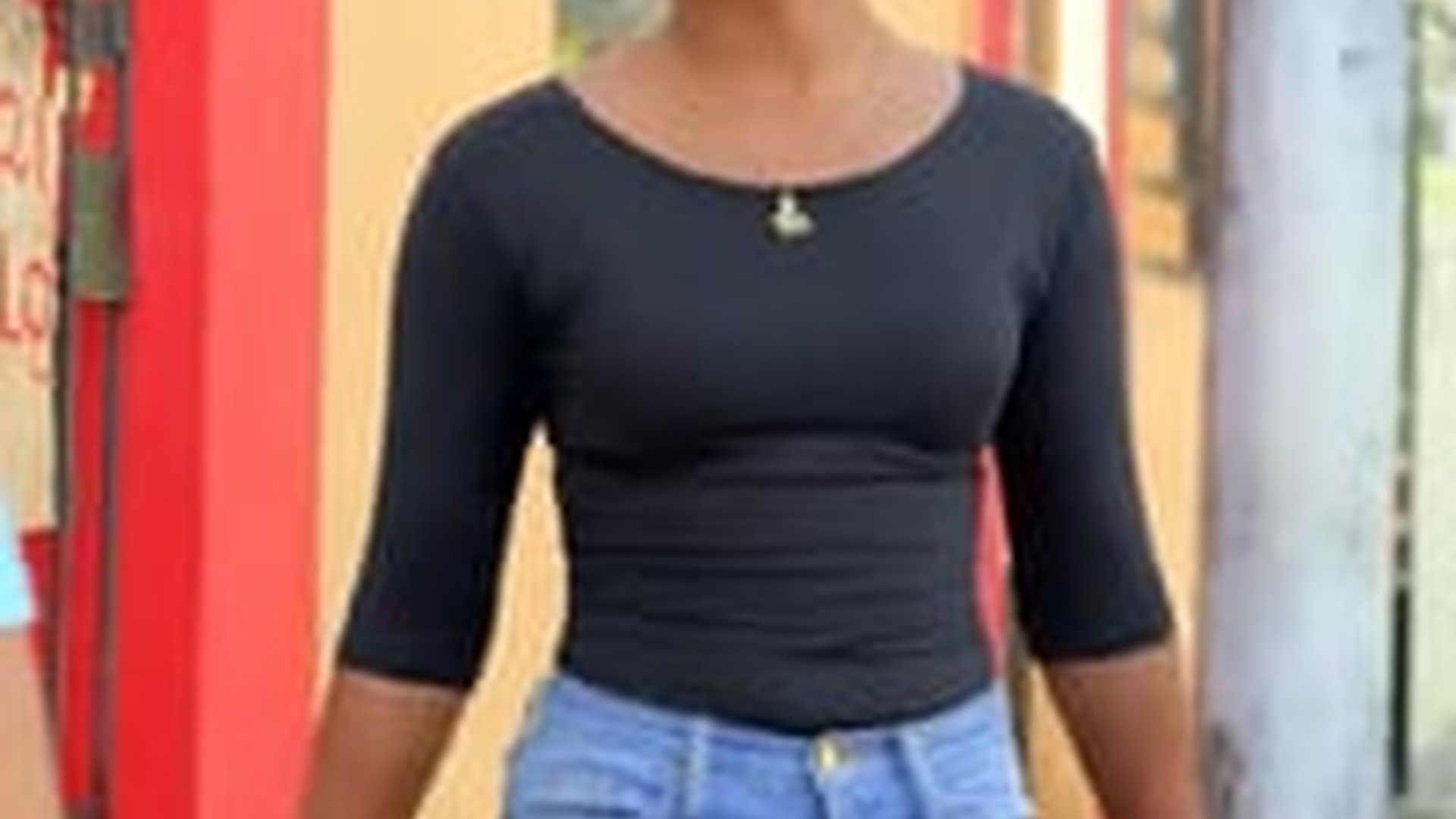 H0001051_Le cobra el pasaje su esposa como un cliente_part2