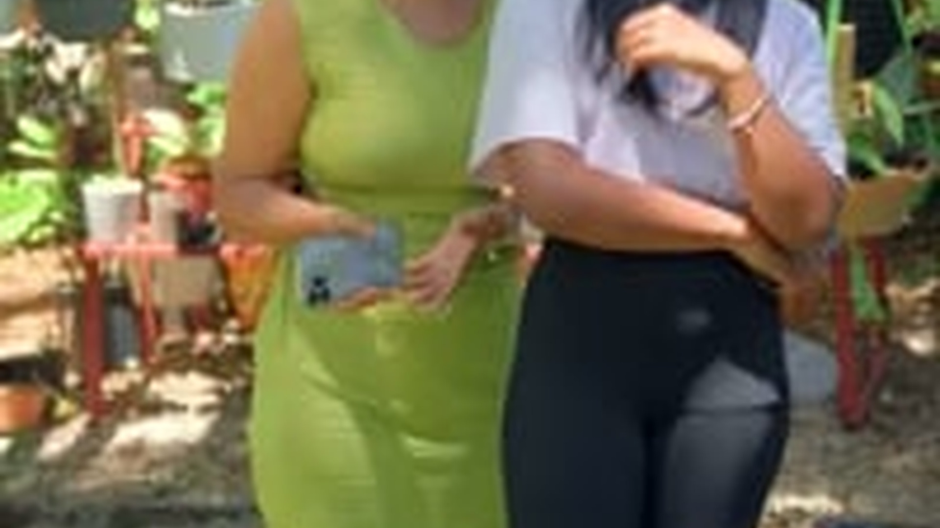 H0001047_Le quito la camisa que le presto su mejor amiga_part2